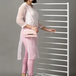 DIVINATION Ethnic Motifs Embroidered Chikankari Kurta with Trousers image 5