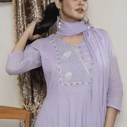 Glomee Women Ethnic Motifs Yoke Design Regular Beads and Stones Pure Cotton Kurta with Trousers & With image 2