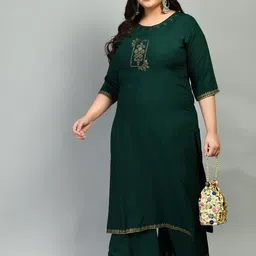 PrettyPlus by Desinoor.com Women Beads and Stones Kurta with Palazzos image 3
