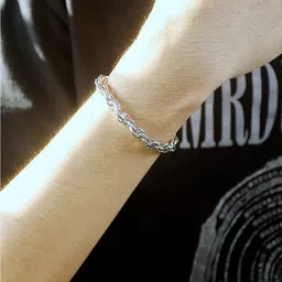Peora Silver-Plated Link Bracelet image 2