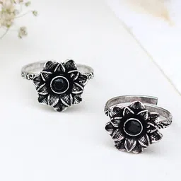 TEEJH Women Black Silver-Plated Toe Ring-picture-23