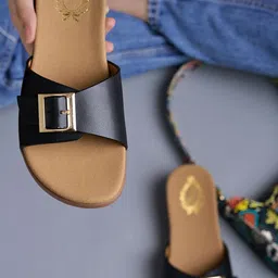 shoetopia Women Flats Sandal image 2