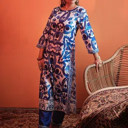 HEEPOSH Women Printed Regular Kurta with Trousers image 1