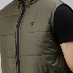 ONN Men Olive Green Sleeveless Puffer Jacket image 2