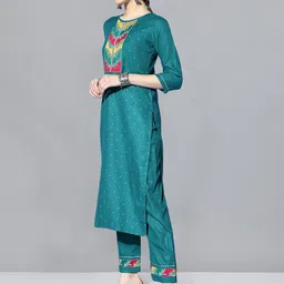 SheWill Floral Embroidered Regular Gotta Patti Kurta With Trousers & Dupatta image 4