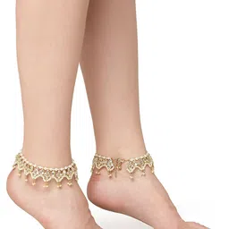 KARATCART Set Of 2 Gold-Plated & Kundan-Studded Anklets image 2