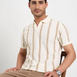 Peregrine by Pantaloons Men Polo Collar Extended Sleeves Pockets Slim Fit T-shirt image 2