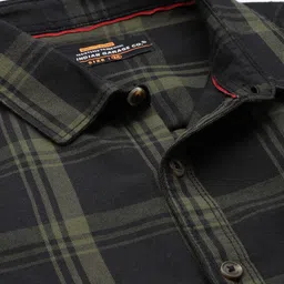 the indian garage co. Men Regular Fit Checkered Cut Away Collar Casual Shirt image 2