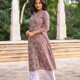 vivika Women Printed Pure Cotton A-line Kurta image 4