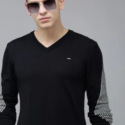 Van Heusen Men V-Neck Pullover With Contrast Checked Sleeves image 1