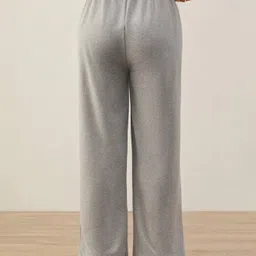dockstreet Women Solid Grey Track Pants image 2
