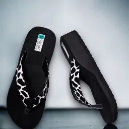 privika Women Slippers image 1