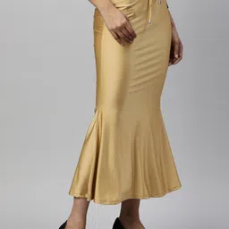 TWIN BIRDS High-Rise Stretchable Shimmer Saree Shapewear image 4