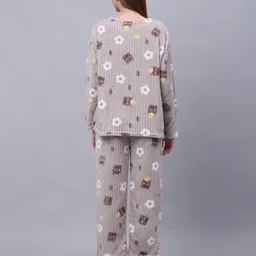 lugo Women Night Suit Set Brown Printed image 2