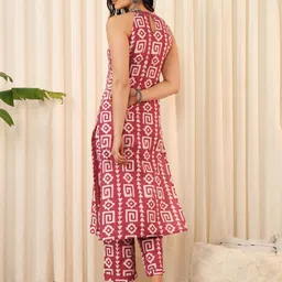 merani Women Pure Cotton Kurta Pant Set image 2