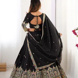 avirudhfab Embroidered Semi Stitched Lehenga Choli image 5