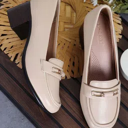 liscott Women Heels Sandal-picture-25