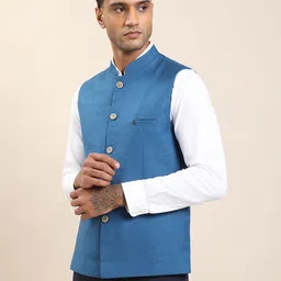 turtle Solid Men Waistcoat image 3