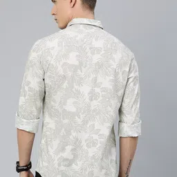 the indian garage co. Men Slim Fit Printed Cut Away Collar Casual Shirt image 4