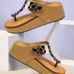 xcen Women Wedges Sandal-picture-13