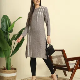 hermiston Women Embroidered Wool Straight Kurta image 1