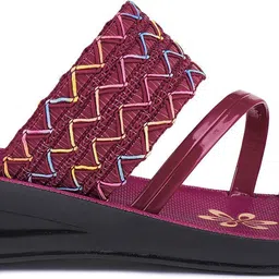 drackfoot Women Slippers image 4