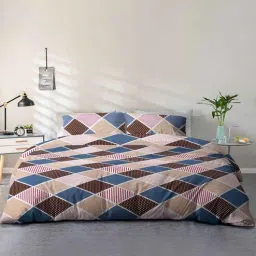 cortina Pink Geometric 144 TC Microfiber Queen Sized Bedsheet With 2 Pillow Covers-picture-11