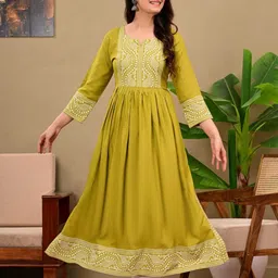 shreebalaji Women Printed Viscose Rayon A-line Kurta image 3