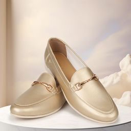 yoho Women Textured Buckled Flexible Anti-Skid Horsebit Loafers-picture-30