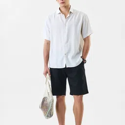 Snitch Men Texture Mid-Rise Regular Fit Shorts image 4