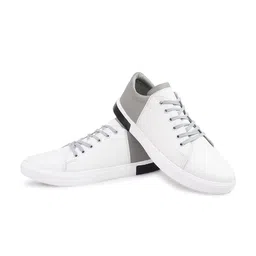 rishXation Men Colourblocked Lightweight Sneakers image 5