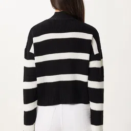 Happiness istanbul Women High Neck Long Sleeves Striped Print Pullover image 4