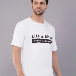 AgAtelier Men Typography Printed Pockets T-shirt image 3