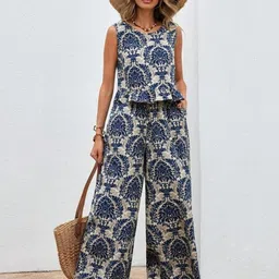 all about you Printed Round Neck Top With Trousers Co-Ords-picture-32