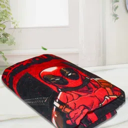 Athom Living Red & Black 1 Printed Cotton 350 GSM Bath Towel image 3