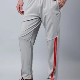 NUEVOSDAMAS Men Relaxed Trousers image 3