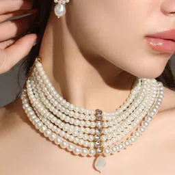 SOHI Gold Plated Stone Studded & BeadedJewellery Set image 3