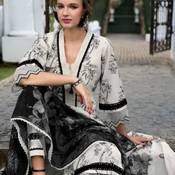 Indo Era Women Floral Printed Regular Pure Cotton Kurta with Trousers & With Dupatta image 3