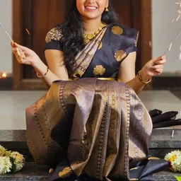 CaniBani Woven Design Zari Silk Blend Handloom Banarasi Saree image 4