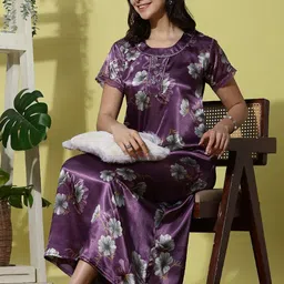 9shines Label Printed Maxi Nightdress image 5