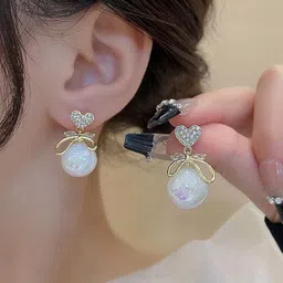 TheVineGirl Gold-Plated Pearls Drop Earrings-picture-20