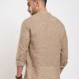 VASTRADO Men Checked Thread Work Kurta image 2