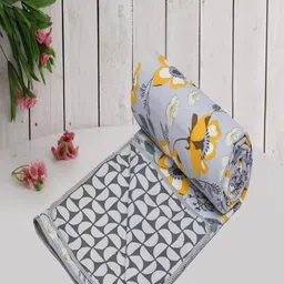 Myntra Elegant Homes Grey & Yellow Set of 2 Floral Microfiber Summer 150 GSM Single Bed Dohar image 3