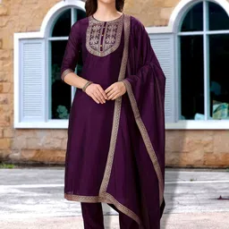 MOJILAA Women Floral Embroidered Regular Thread Work Kurta & Trousers & Dupatta-picture-14