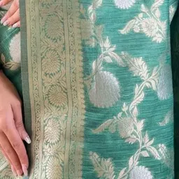 ZIKARAA Woven Design Zari Saree image 3