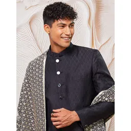 VASTRAMAY Men Embroidered Sherwani Set image 2