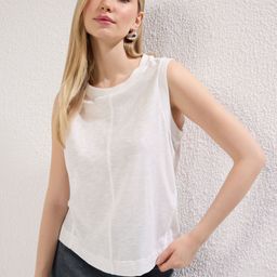 Trendyol Women Solid Round Neck Cotton T-shirt-picture-1