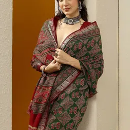 Libas Ethnic Motifs Silk Blend Handloom Saree image 3