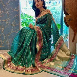 Vovar Ethnic Motifs Woven Design Zari Saree image 2