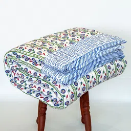 The Jaipur Wala Blue & White Ethnic Motifs Printed 180 GSM Organic Cotton Summer Quilt-image-37